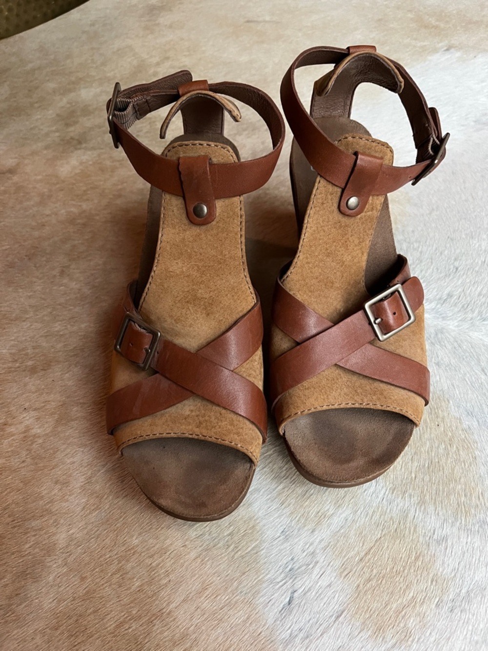 Dansko Tan Brown Leather and Suede Pumps